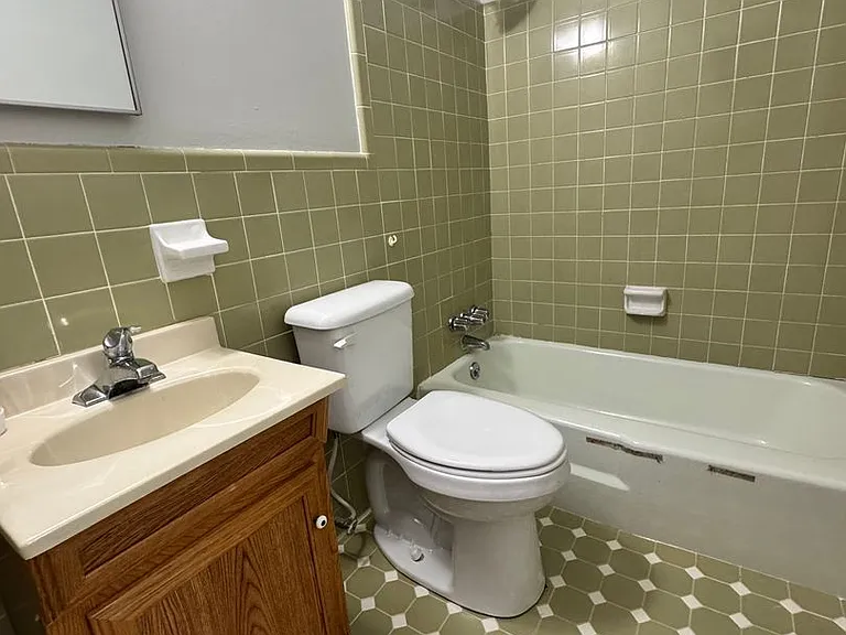 275 Sharon Ln — Photo 6