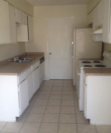 2nd image of 215 Glenbrook Dr #A