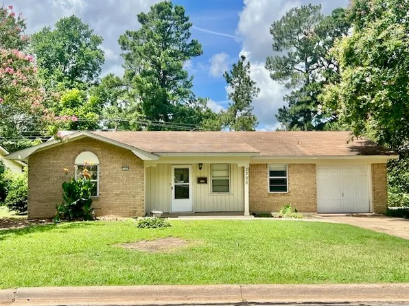 2390 Ballard Dr, Paris, TX 75460