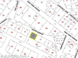 15 Cedar Ave, Oak Bluffs, MA 02557