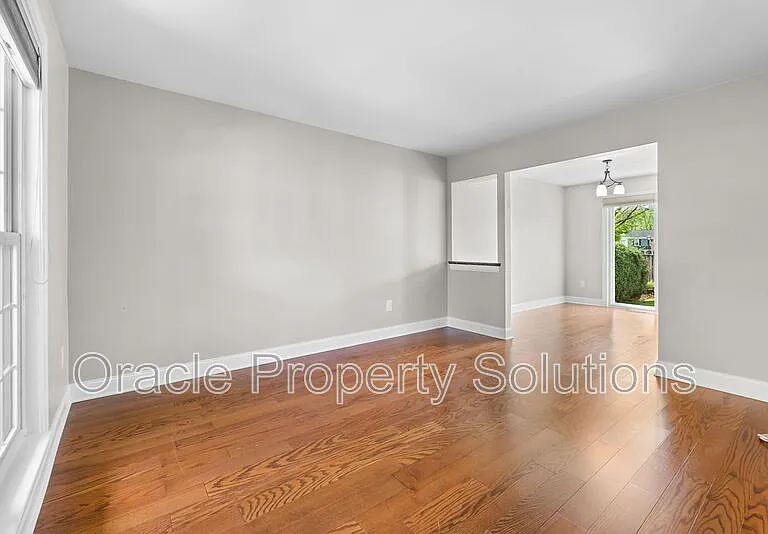 17429 Gallagher Way — Photo 4