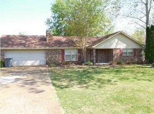 95 Kelly Ave, Rogersville, AL 35652