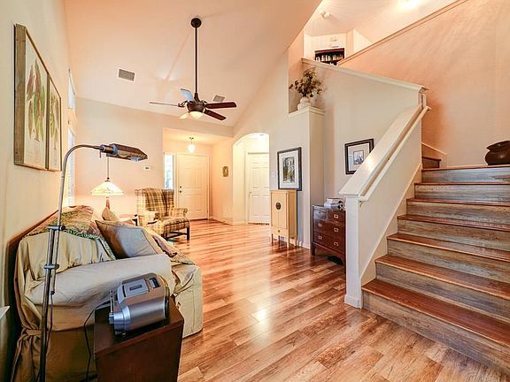 5th image of 1428 Colorado Bend Dr