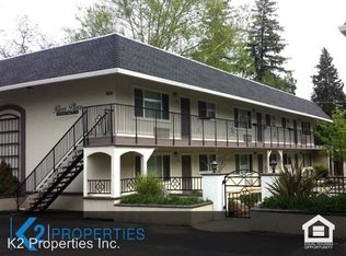 1061 Center St APT 4, Redding, CA 96001