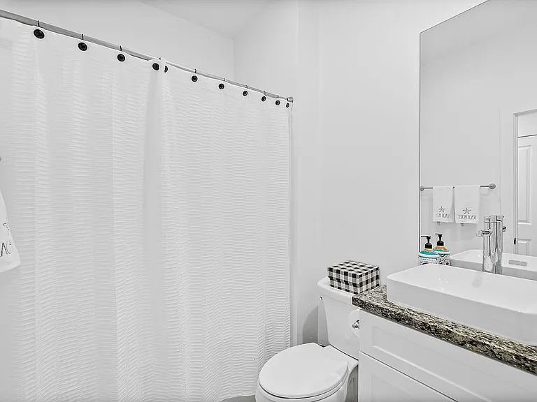 716 N Daytona Ave — Photo 17