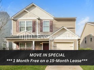 4282 Oak Pointe Dr, Winston Salem, NC 27105