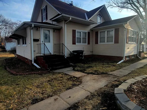 408 N Alexander Ave, Clay Center, NE 68933