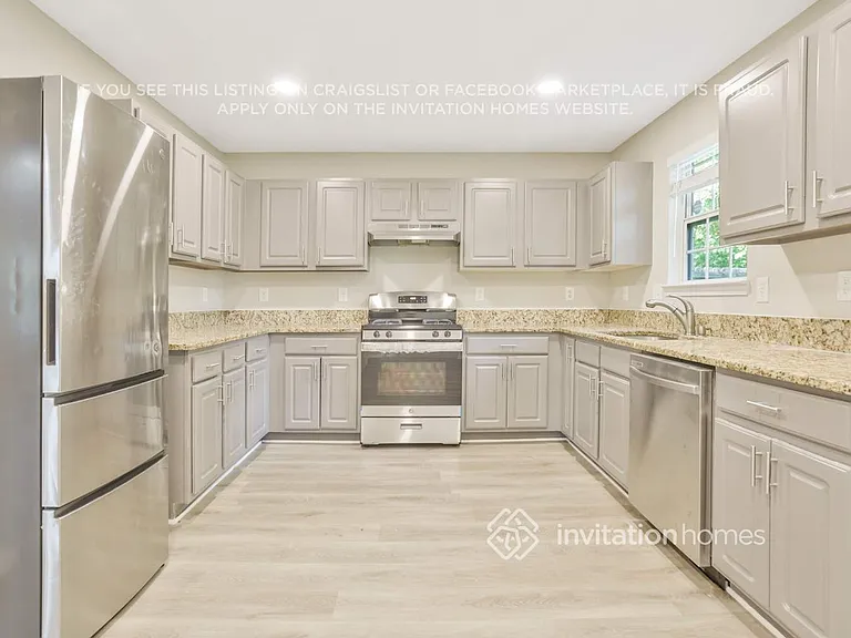 3831 Jackson Shoals Dr — Photo 7