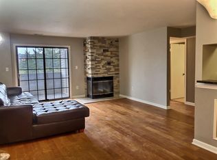 6927 Mary Caroline Cir #E, Alexandria, VA 22310