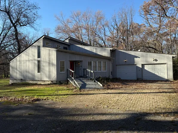 30280 N Darrell Rd, McHenry, IL 60051
