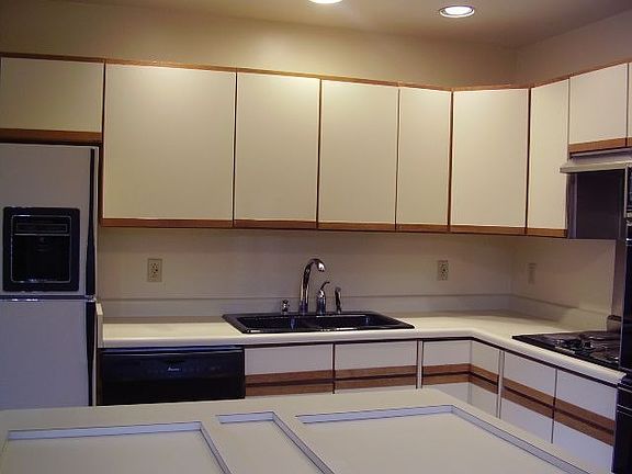 Spacious Kitchen