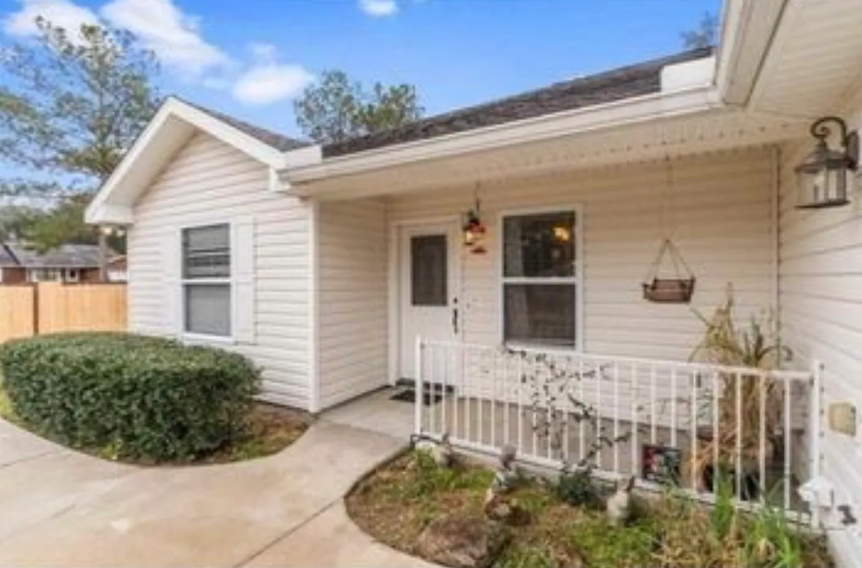 3 bed, 1466 sqft, $1,850 — Photo 2