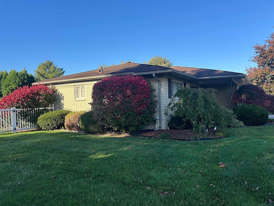 17720 Barry Dr, photo 3