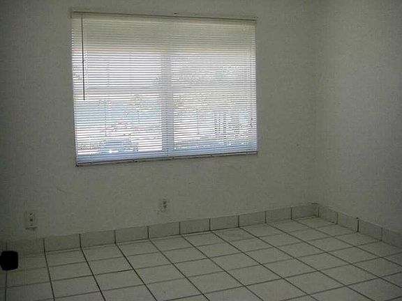 5th image of 3026 Alhambra St