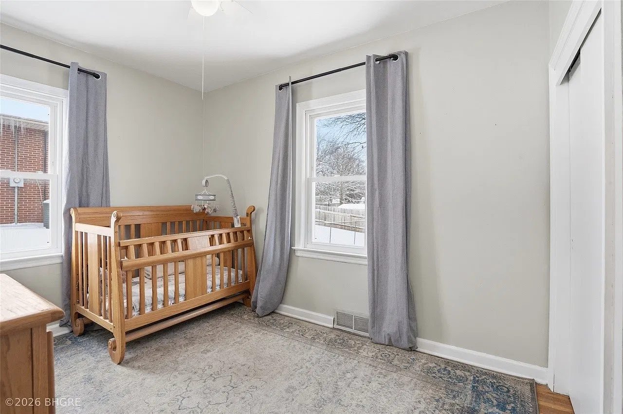 1 bed, 1.0 bath, 1954 sqft, $1,500 — Photo 4