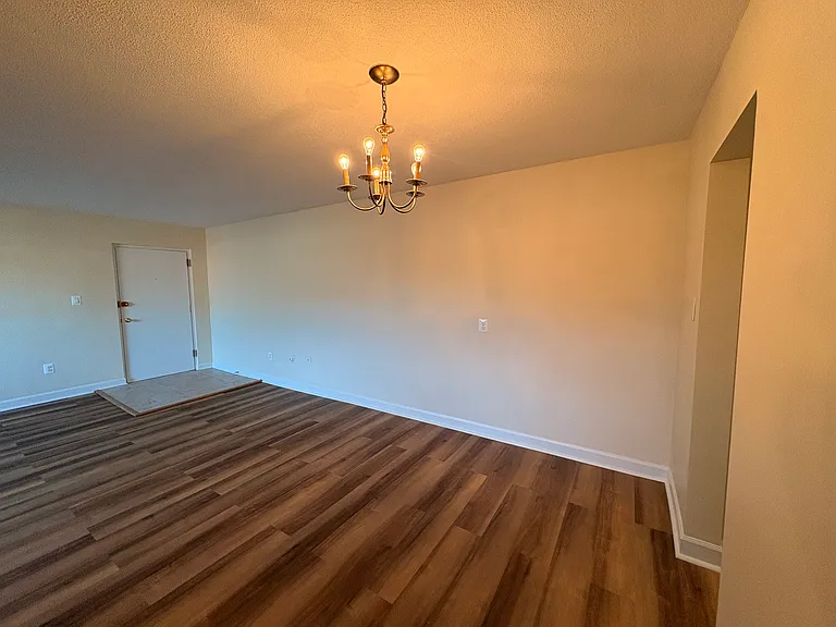 3823 Hamilton St #204 — Photo 5