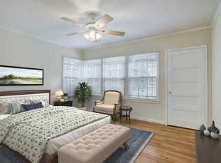 208 W 33rd St, Houston, TX 77018