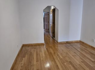 655 Leonard St APT 2L, Brooklyn, NY 11222