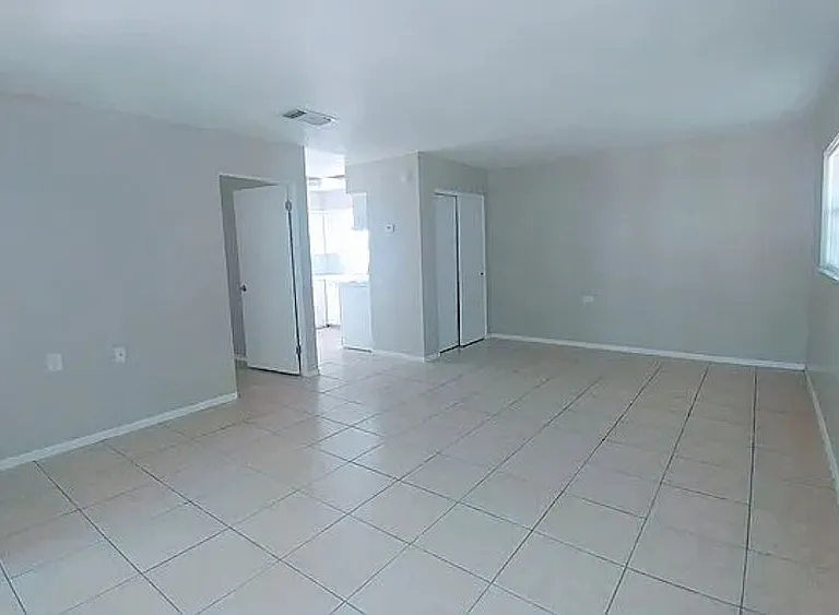 1 & 2 Bedrooms Available in Downtown St. Cloud — Photo 5