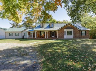 5019 London Rd, Farmington, MO 63640