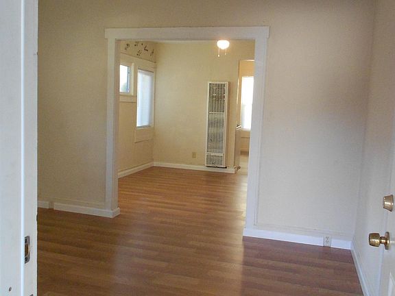 5th image of 2780 42nd St