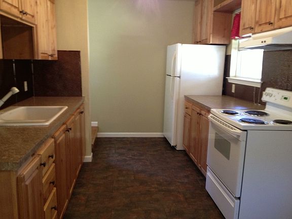 3rd image of 120 Pine Hill Loop