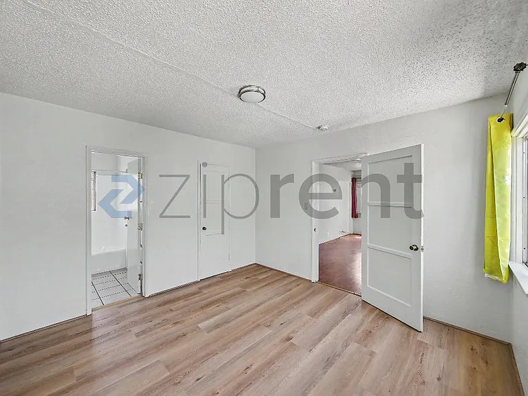 7027 Holmes Ave #7027 HOLMES AVE — Photo 10