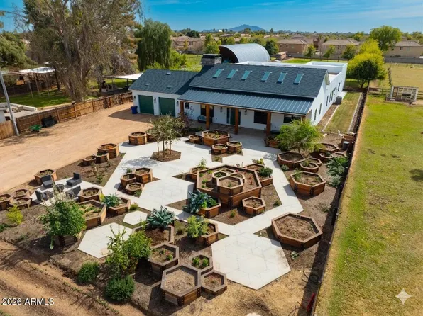 129 E WATER TANK Road, Gilbert, AZ 85296