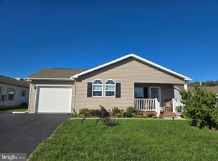 105 Glenridge Dr, Carlisle, PA 17015