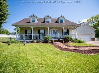 6601 Clark Dr, Barboursville, WV 25504