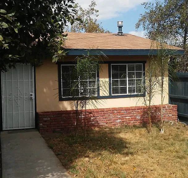 200-240 W Chase Ave — Photo 19
