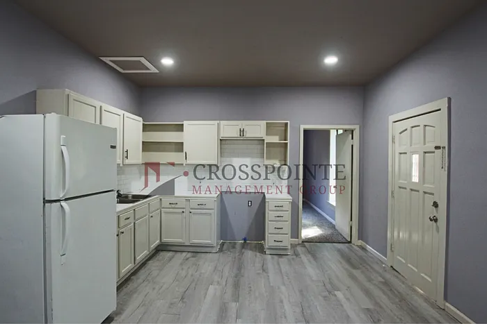 1535 N Tenneha Ave — Photo 8