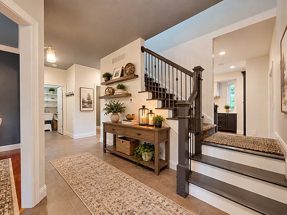 2nd image of 2702 Springhill Ln