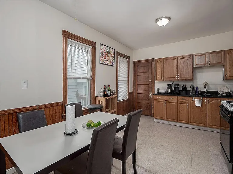 47 Saint Margaret St #1 — Photo 8