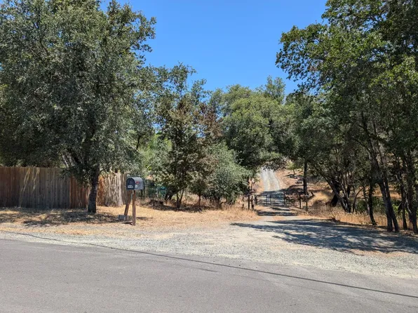 6325 Stonehedge Dr, Loma Rica, CA 95901