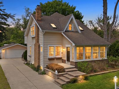 15965 Whitby St, Livonia, MI, 48154