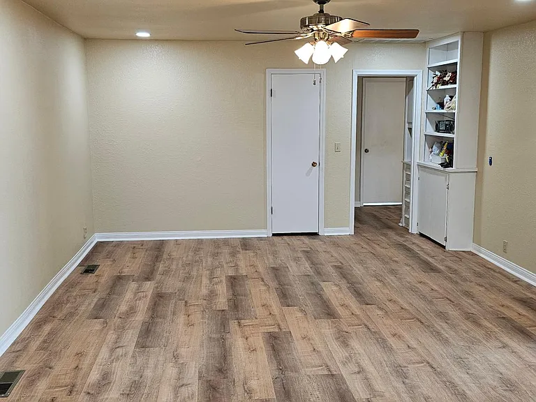 Multi-use room