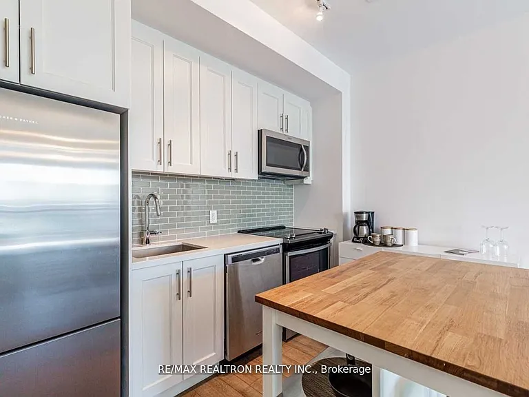333 Sea Ray Ave #D429 — Photo 10