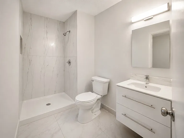 2906 Peppertree Pl — Photo 9