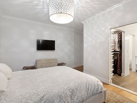 4th image of 1890 A C Powell Blvd APT 5E