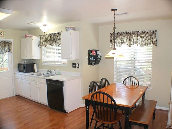 2nd image of 4611 Stonebrook Ct