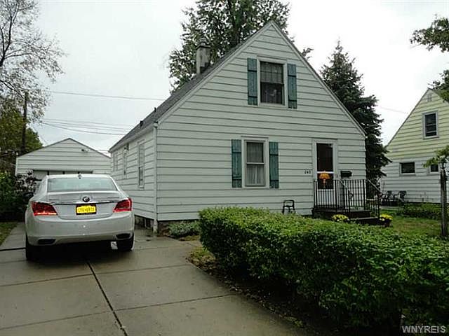 1st image of 265 Woodland Dr
