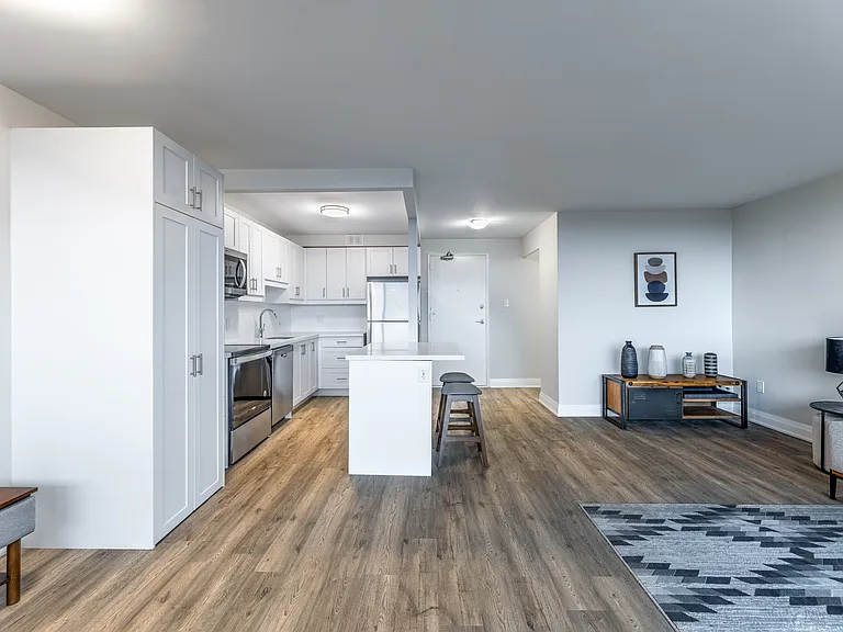 38 Dixington Cres — Photo 6
