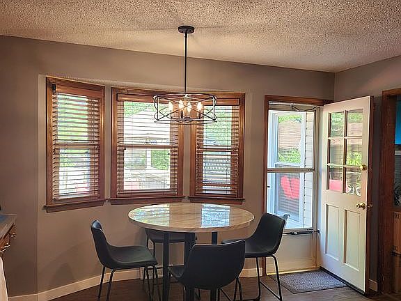 4th image of 1045 Bristol Way