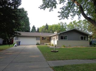 1915 23rd Ave S, Moorhead, MN 56560