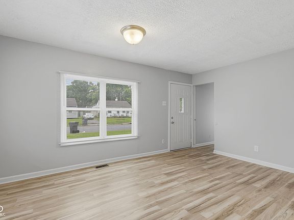 5th image of 2246 N Goodlet Ave