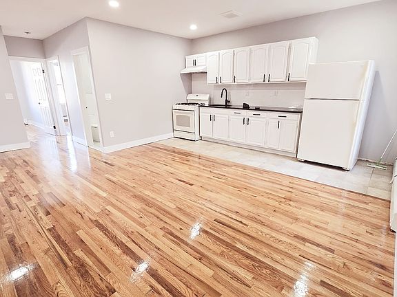 2nd image of 203 Union St #2B