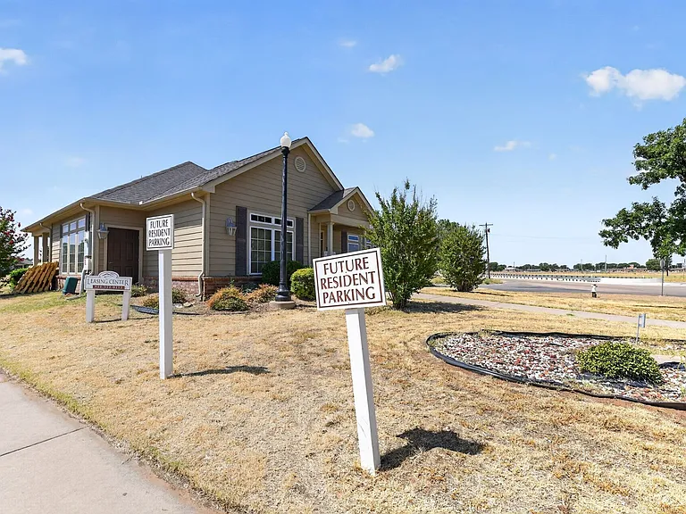 Chisholm Trail Crossing — Photo 20