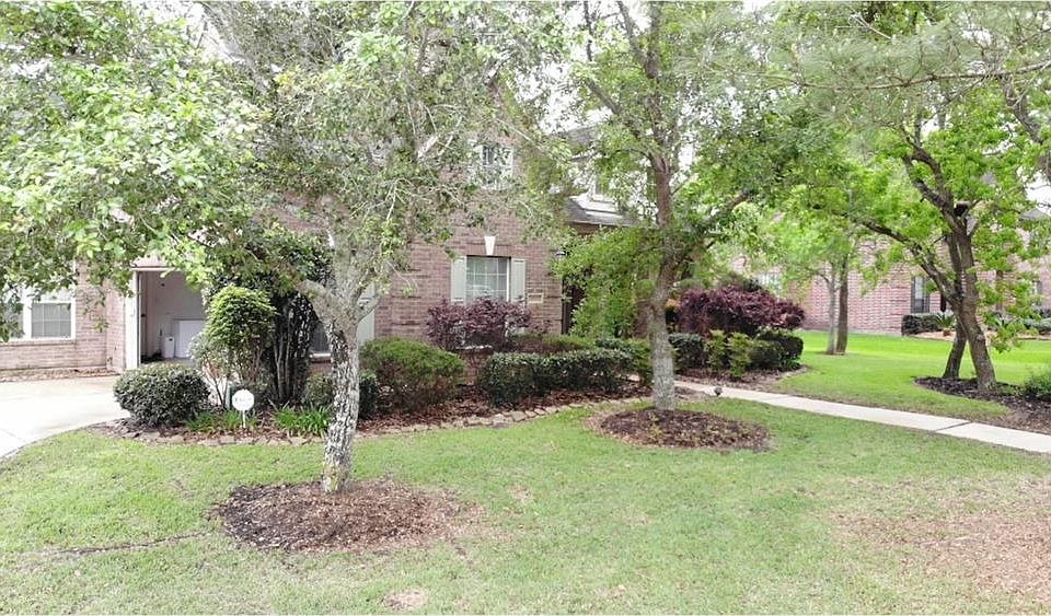 2nd image of 2901 Scarlet Oak Dr