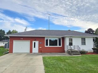 411 Prospect Ave, Beaver Dam, WI 53916